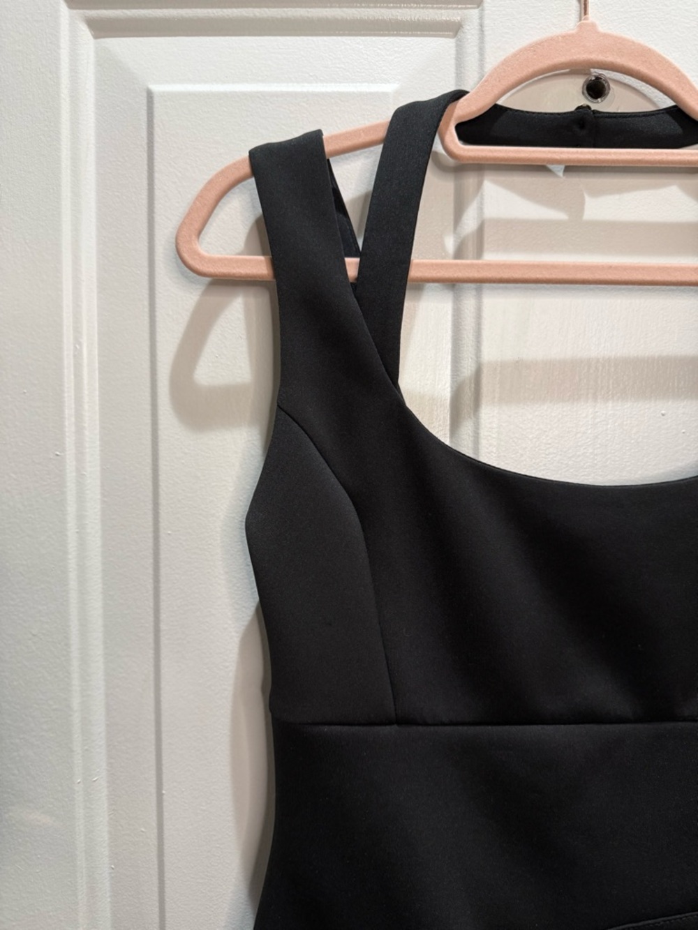 Black Fitted Guess Dress with Gold accents on neck & zipper